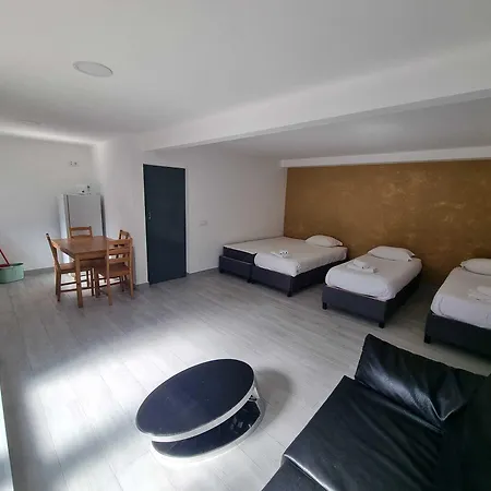 G3 Gamboa Guest house 3*